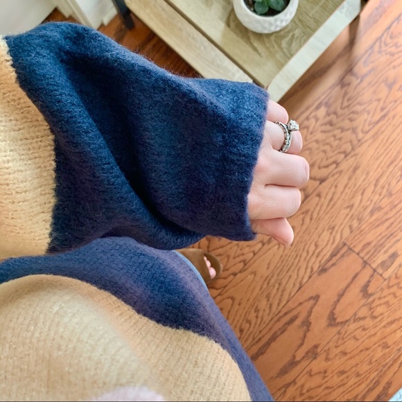 HP | kelsey colorblock balloon sleeve sweater | - Picture 7 of 7